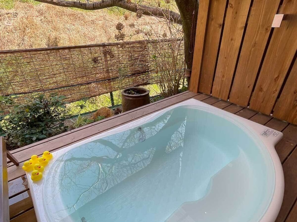 デラックス ルーム 客室3 | 浜辺の湯 下田荘