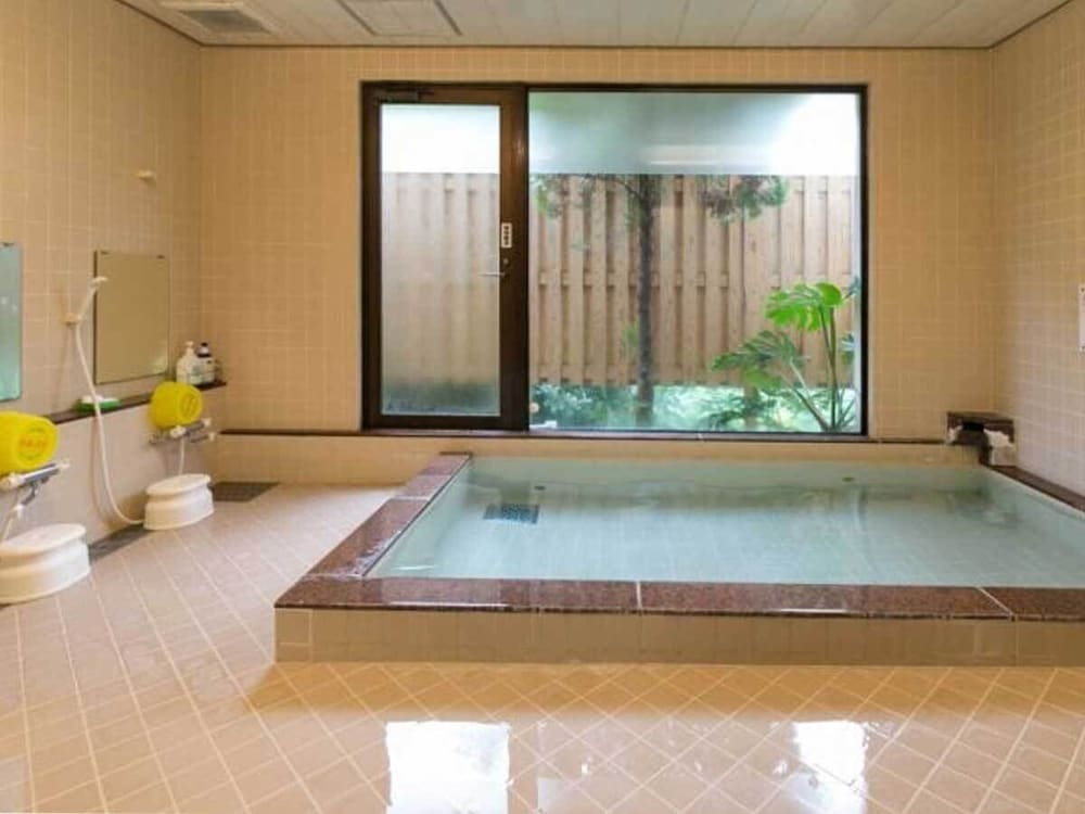 和室12畳 バスルーム1 | 浜辺の湯 下田荘