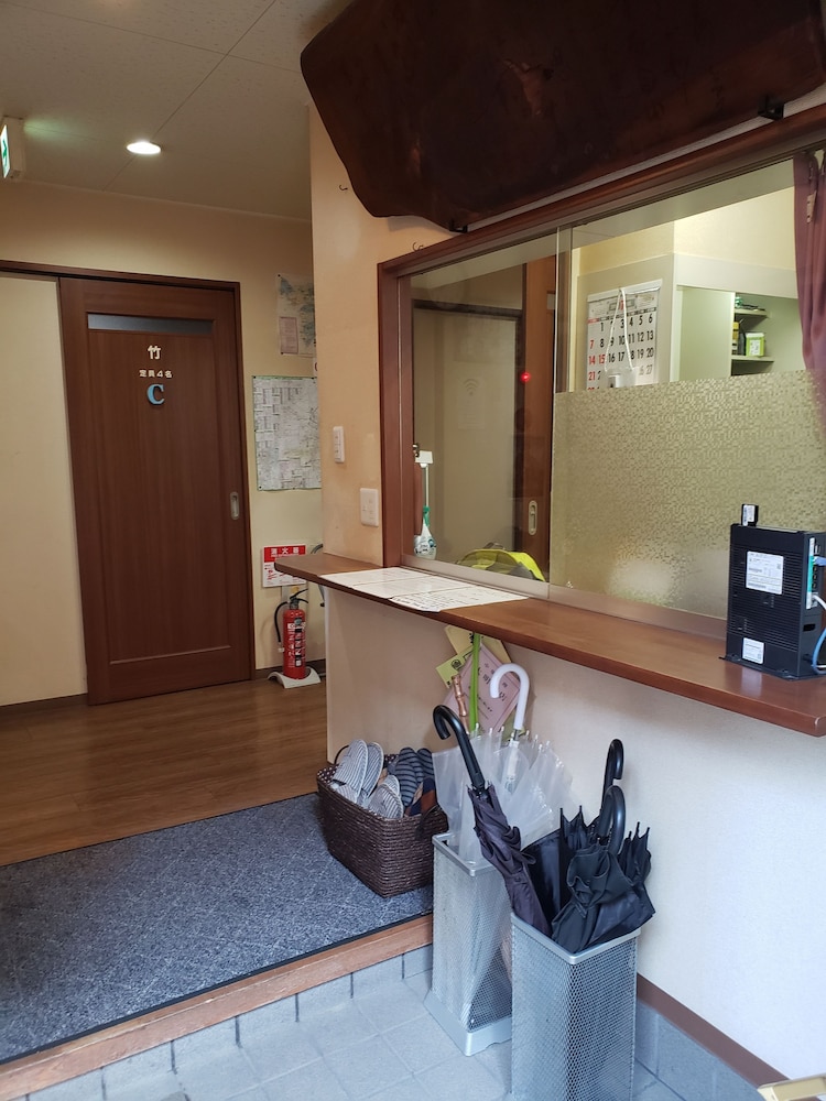 フロント1 | 山手レストハウス - 男性専用 フロント1 | 山手レストハウス - 男性専用