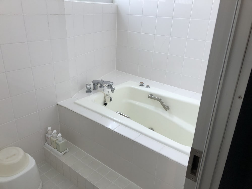 デラックス ルーム 喫煙可 バスルーム0 | 西川口ステーションホテル ステイラウンジ