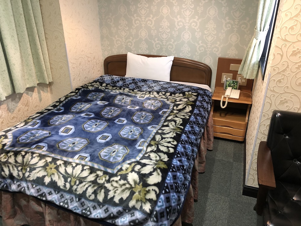 デラックス ルーム 喫煙可 | 西川口ステーションホテル ステイラウンジ