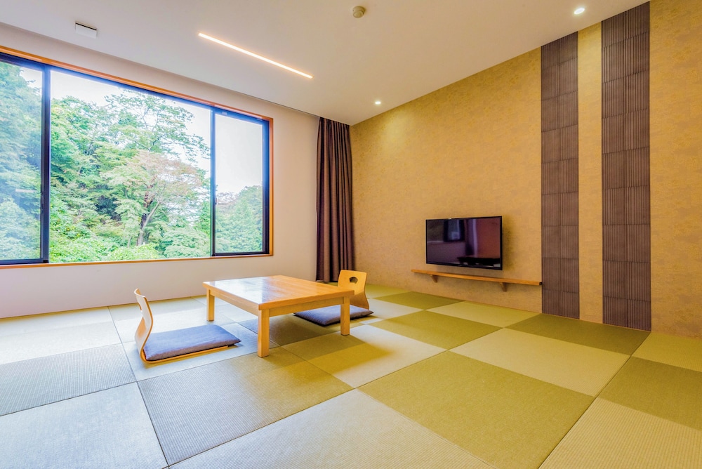 [禁煙] スーペリア和室11畳内風呂なし | 大江戸温泉物語 Premium 伊香保