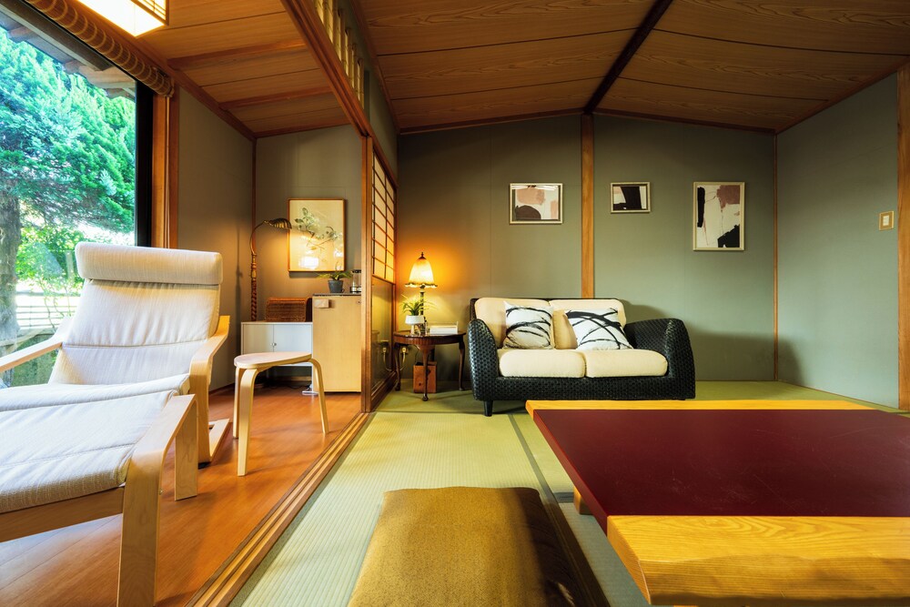 コンフォート ルーム マウンテンビュー 客室2 | 旅館 はちすの糸