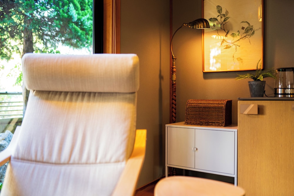 コンフォート ルーム マウンテンビュー 客室3 | 旅館 はちすの糸