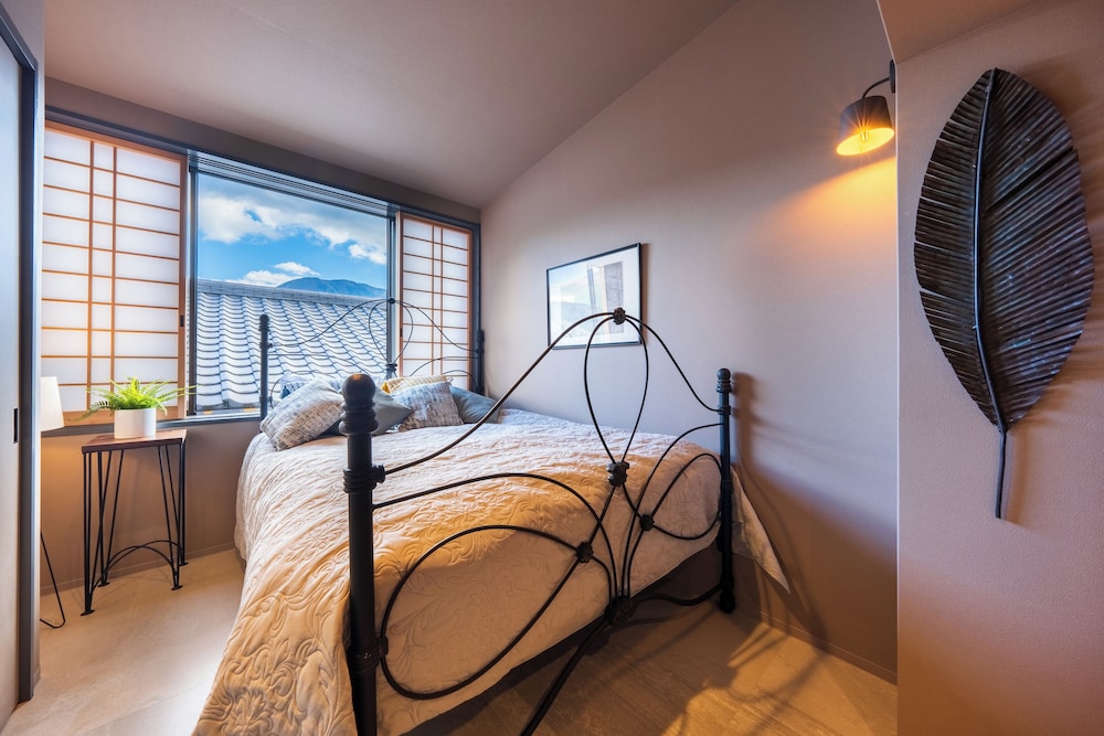 コンフォート ダブルルーム マウンテンビュー | 旅館 はちすの糸