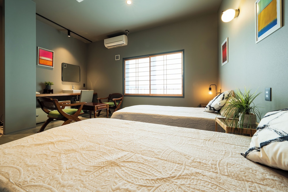 スタンダード ツインルーム マウンテンビュー 客室2 | 旅館 はちすの糸