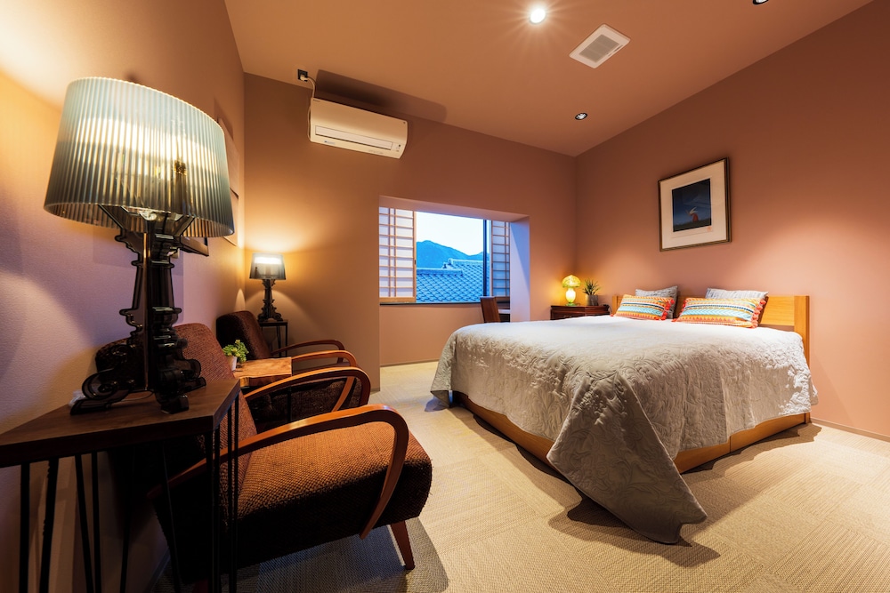 スーペリア ダブルルーム マウンテンビュー | 旅館 はちすの糸