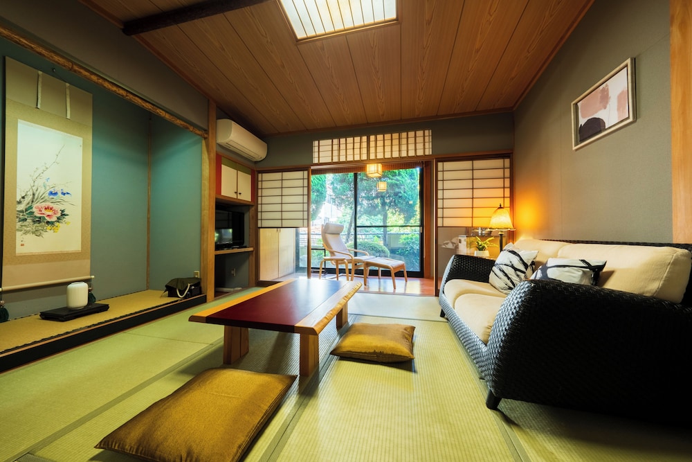 コンフォート ルーム マウンテンビュー | 旅館 はちすの糸