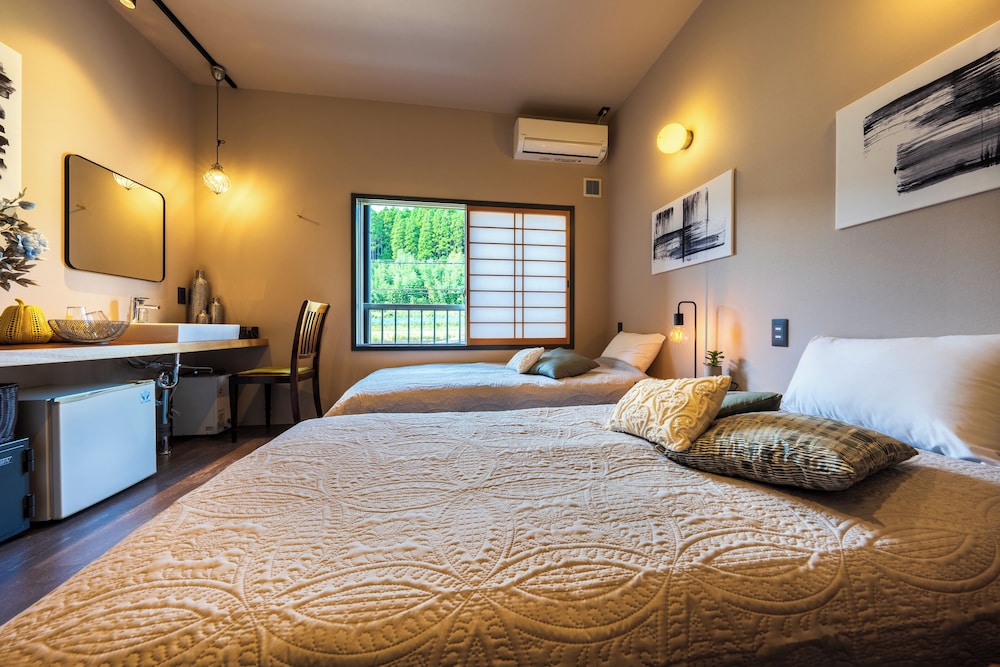 ベーシック ツインルーム マウンテンビュー | 旅館 はちすの糸