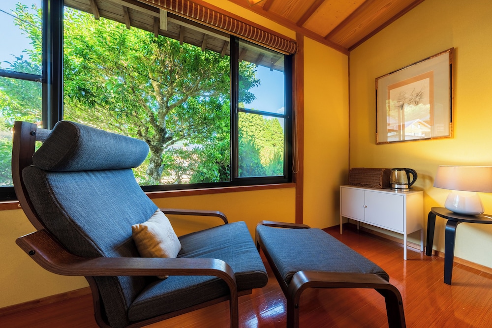 コンフォート ルーム マウンテンビュー 客室10 | 旅館 はちすの糸