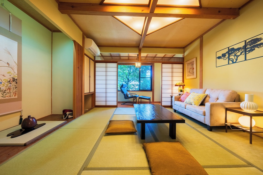 コンフォート ルーム マウンテンビュー 客室13 | 旅館 はちすの糸