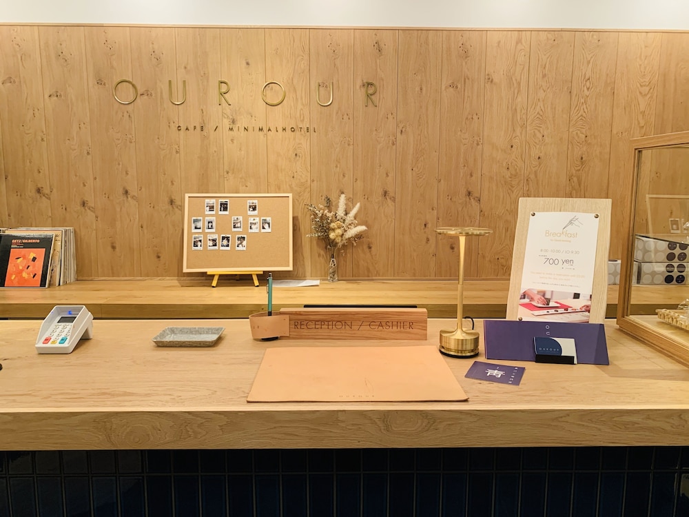フロント1 | CAFE / MINIMAL HOTEL OUR OUR | CAFE / MINIMAL HOTEL OUR OUR