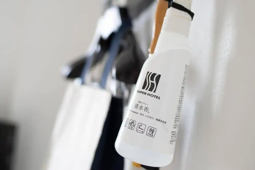 ワイドダブルルーム 喫煙 客室の設備とサービス1 | スーパーホテル宇都宮