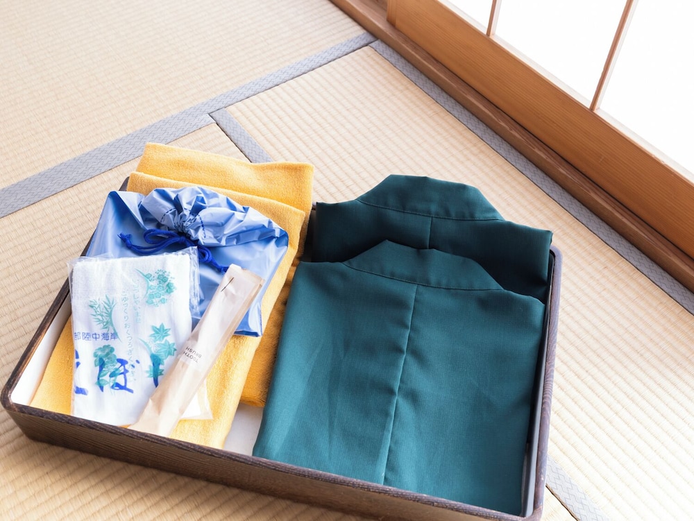 4 人部屋 客室1 | 国民宿舎 えぼし荘