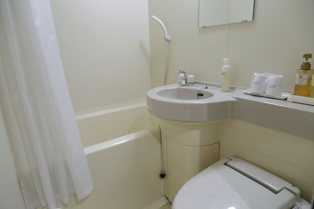 4 人部屋 バスルーム0 | 国民宿舎 えぼし荘