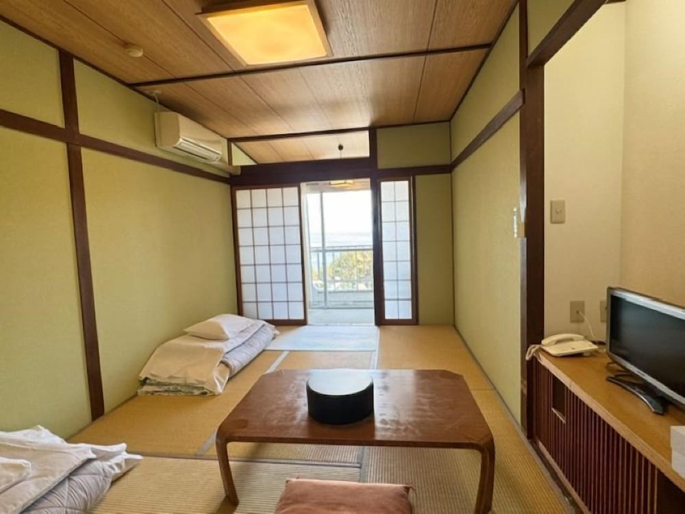 スタンダード トリプルルーム | 国民宿舎 えぼし荘