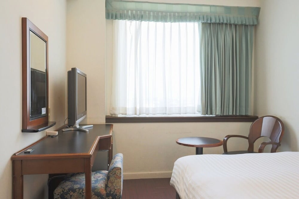 スタンダードセミダブルルーム 禁煙 客室2 | ホテルキャッスルイン津