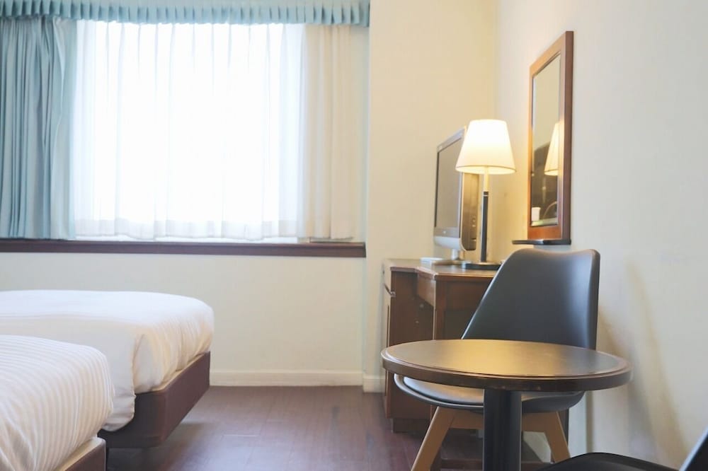 ラージツインルーム 喫煙可 客室2 | ホテルキャッスルイン津