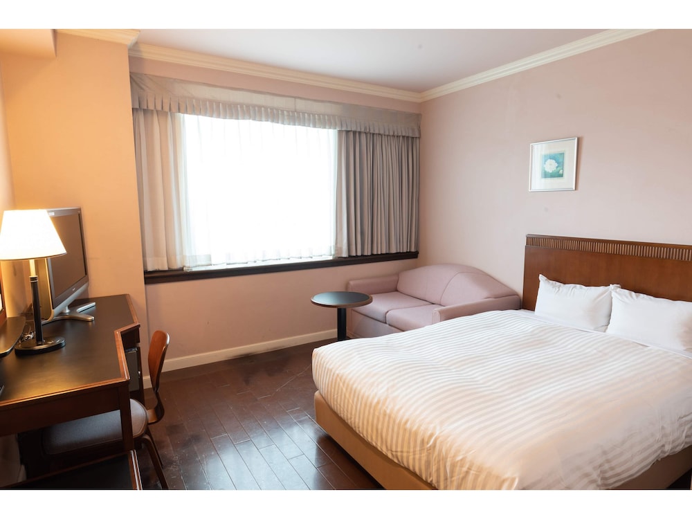 ラージクイーンルーム 喫煙可 客室2 | ホテルキャッスルイン津