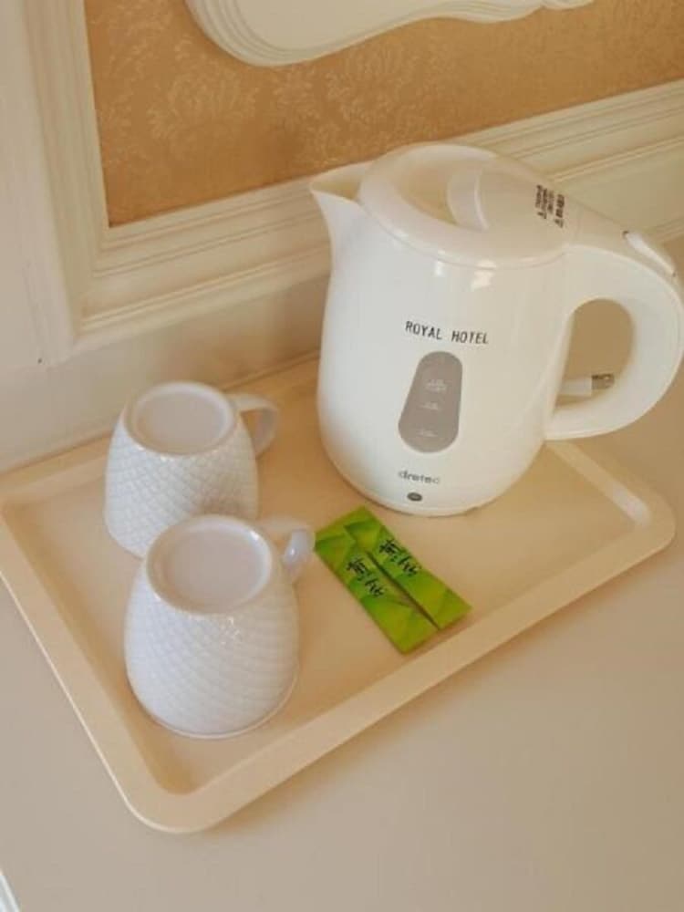 ダブルルーム 禁煙 客室の設備とサービス0 | ロイヤルホテル 新大久保