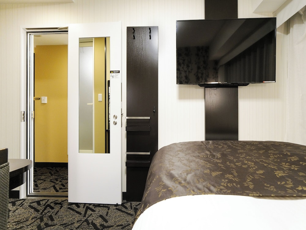 [シングル×シングル] コネクトツインルーム　22sqm　2名利用 客室1 | アパホテル＆リゾート〈 御堂筋本町駅タワー〉