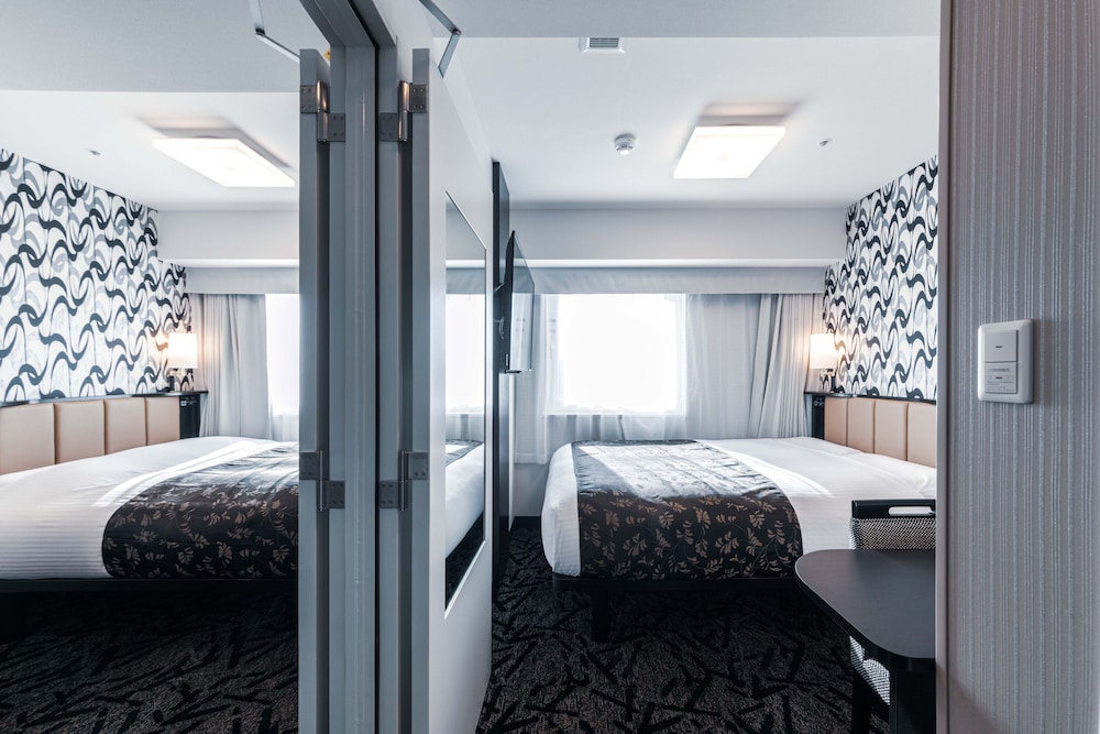 [シングル×シングル] コネクトツインルーム　22sqm　2名利用 | アパホテル＆リゾート〈 御堂筋本町駅タワー〉