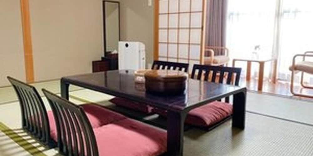 和室 客室1 | 汐の丸