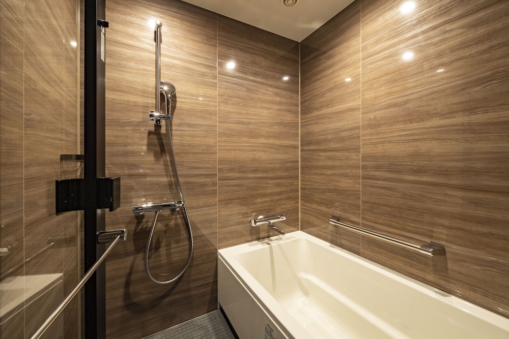 スーペリア ツインルーム 禁煙 バスルームのシャワー0 | 大阪エクセルホテル東急