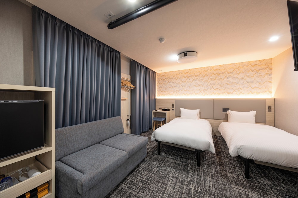 プレミアム ツインルーム シングルベッド 2 台 禁煙 | ホテルセレッソ