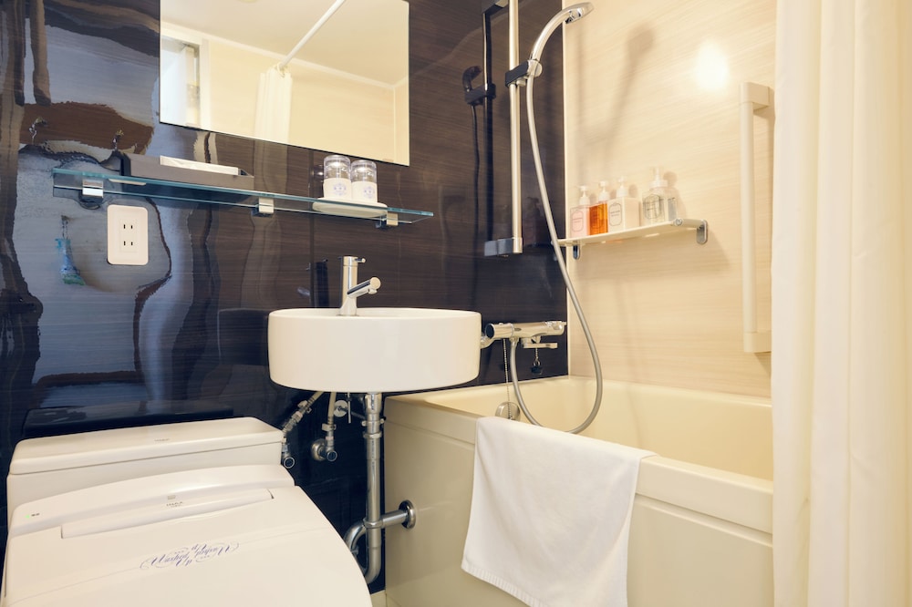 ダブルルーム バスルーム0 | ホテル熊本テルサ