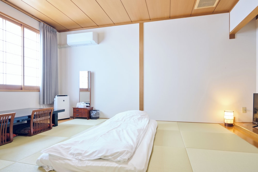 Japanese-style room 客室1 | ホテル熊本テルサ