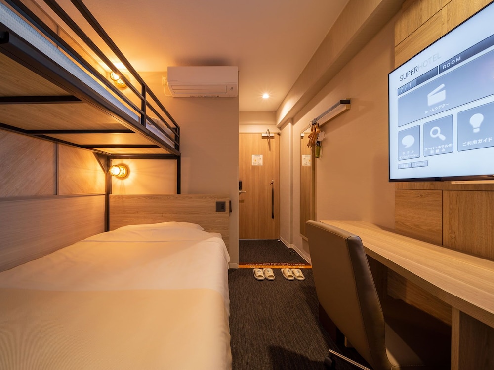 スーパールーム（ロフトベッド付き）禁煙 客室1 | スーパーホテル鳥取駅前