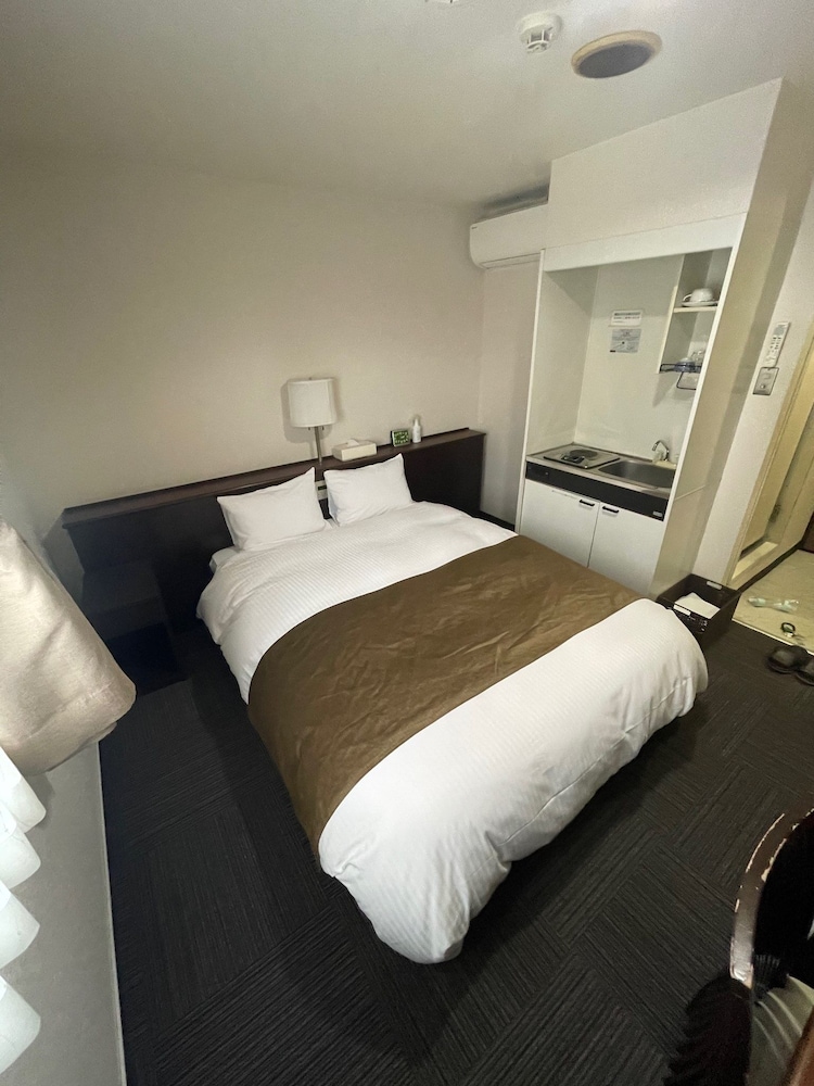 ベーシック ダブルルーム | 高槻 W & M ホテル