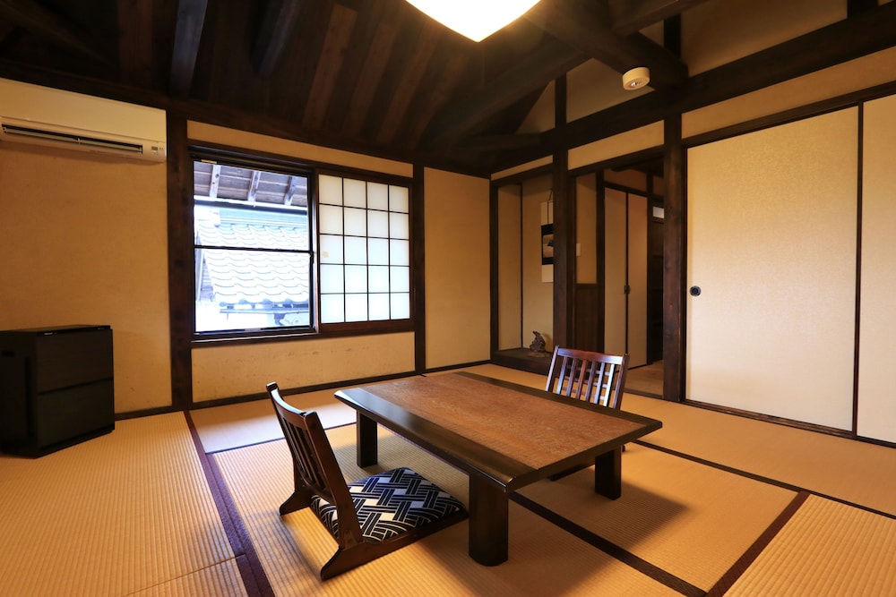 和室8畳 トイレ付 客室3 | 阿吽山房