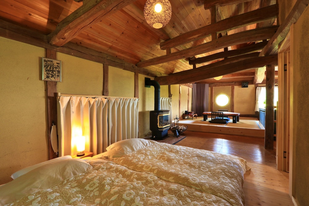 離れ トイレ・シャワールーム付 | 阿吽山房