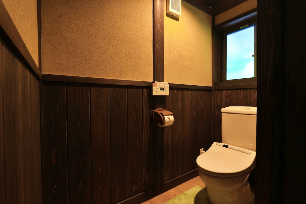 ツインルーム ソファベッド＆トイレ付 客室の設備とサービス3 | 阿吽山房