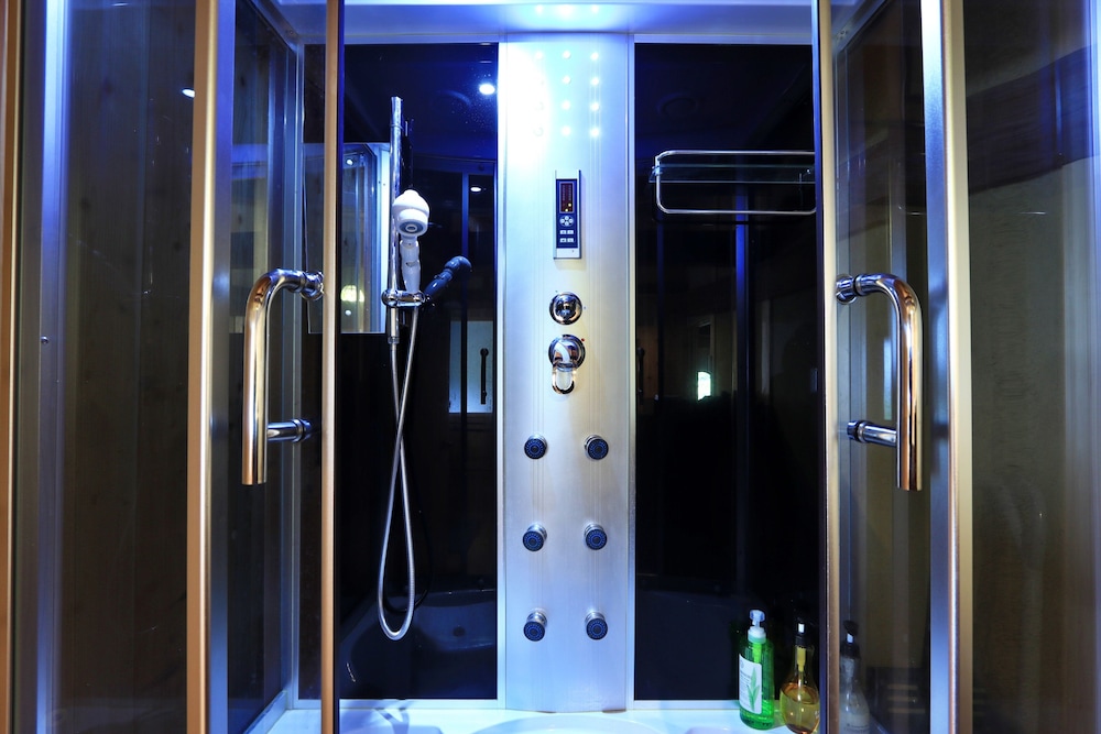 離れ トイレ・シャワールーム付 客室の設備とサービス3 | 阿吽山房