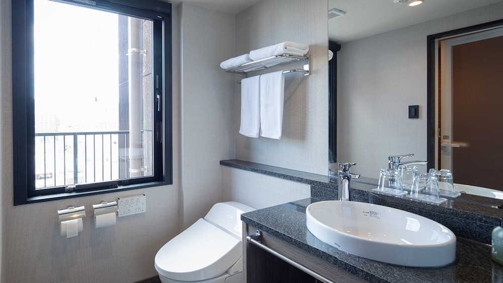 スマート・ダブルルーム バスルーム0 | ホテルエイチツー長崎