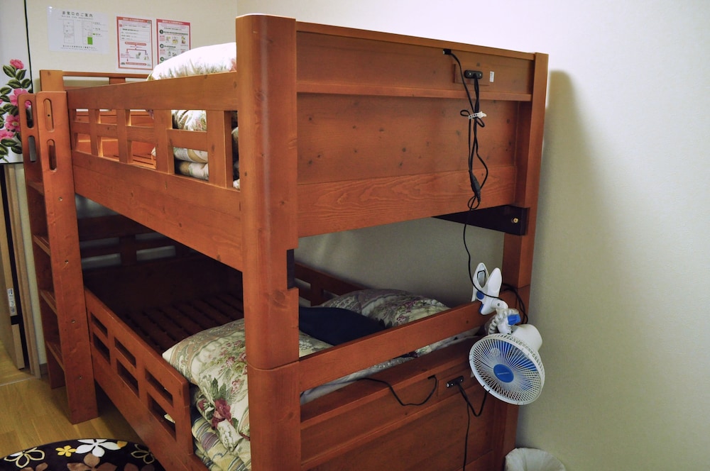 [一棟貸し]二段ベッド部屋2室+和室1室 / シャワーのみ (禁煙) 客室3 | ゲストハウス HiDE
