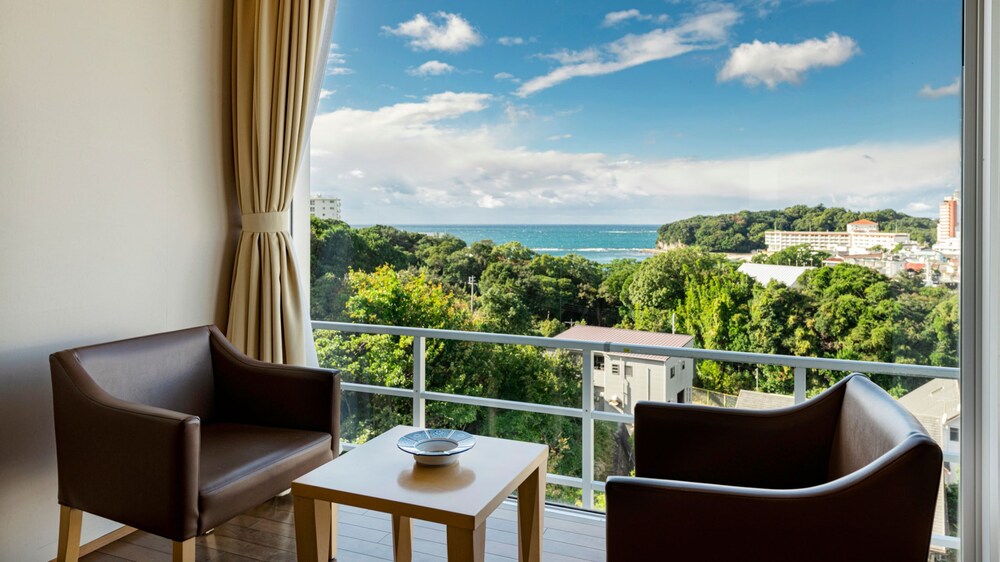 ファミリー ルーム パーシャルシービュー 別館 客室1 | クアハウス白浜