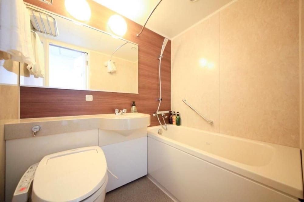 ベーシック ダブルルーム 禁煙 バスルーム0 | リッチモンドホテル 宮崎駅前