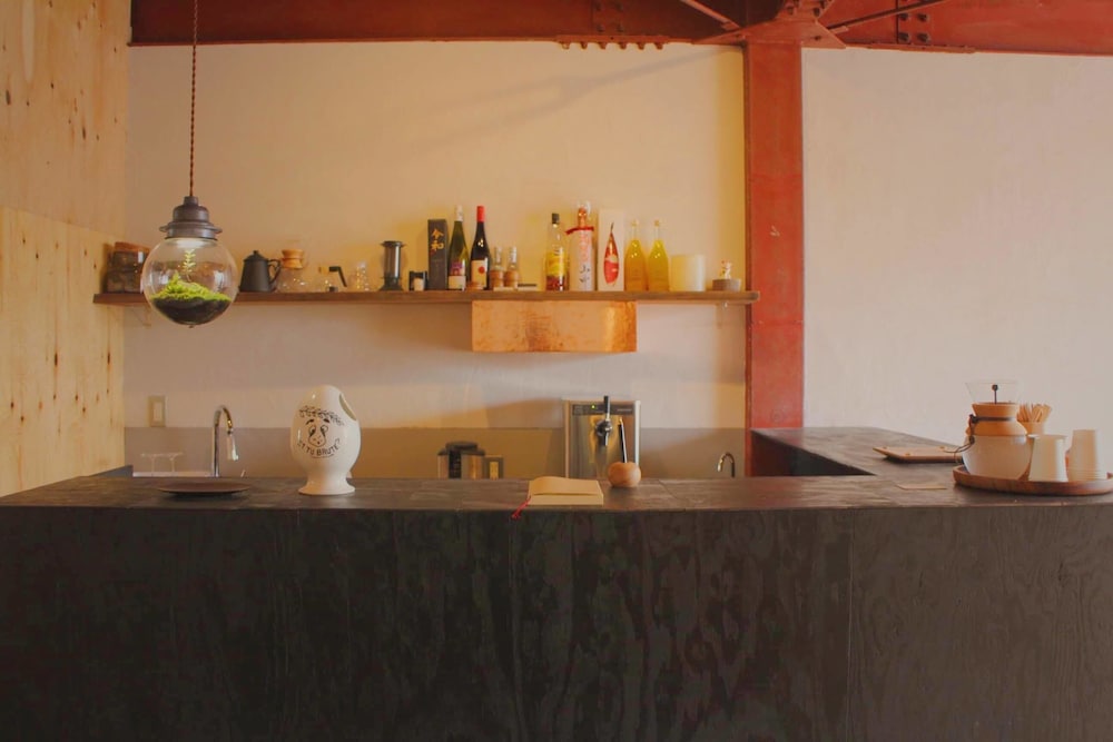 フロント1 | Why Kumano Hostel & Cafe Bar フロント1 | Why Kumano Hostel & Cafe Bar