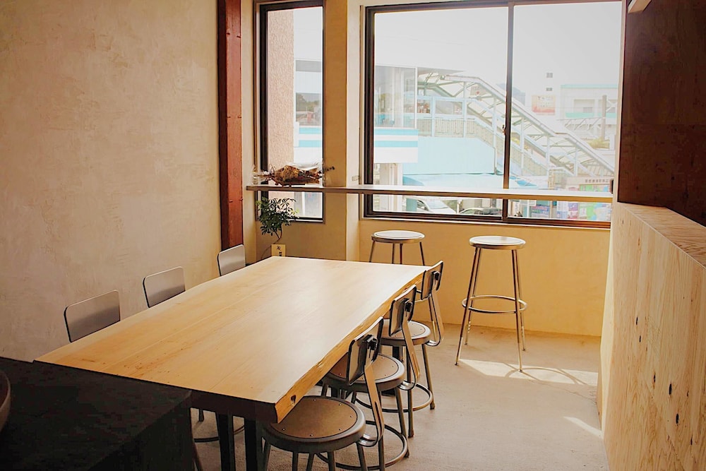カフェ1 | Why Kumano Hostel & Cafe Bar カフェ1 | Why Kumano Hostel & Cafe Bar