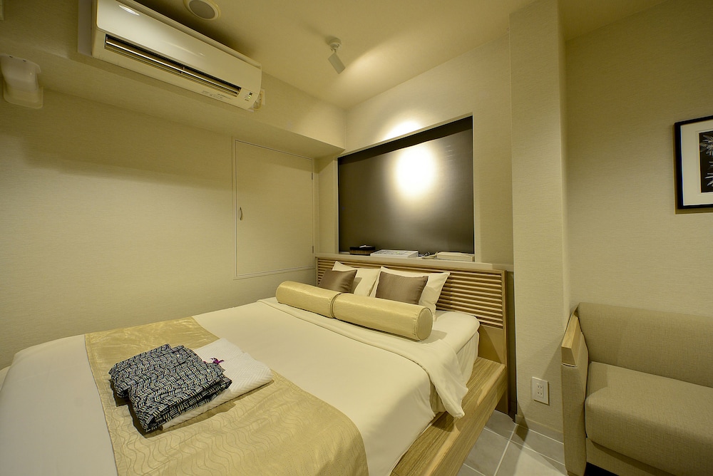 スタンダード ダブルルーム 客室5 | ホテル アロマ