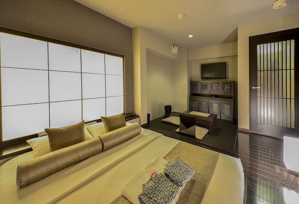 スタンダード ダブルルーム 客室2 | ホテル アロマ