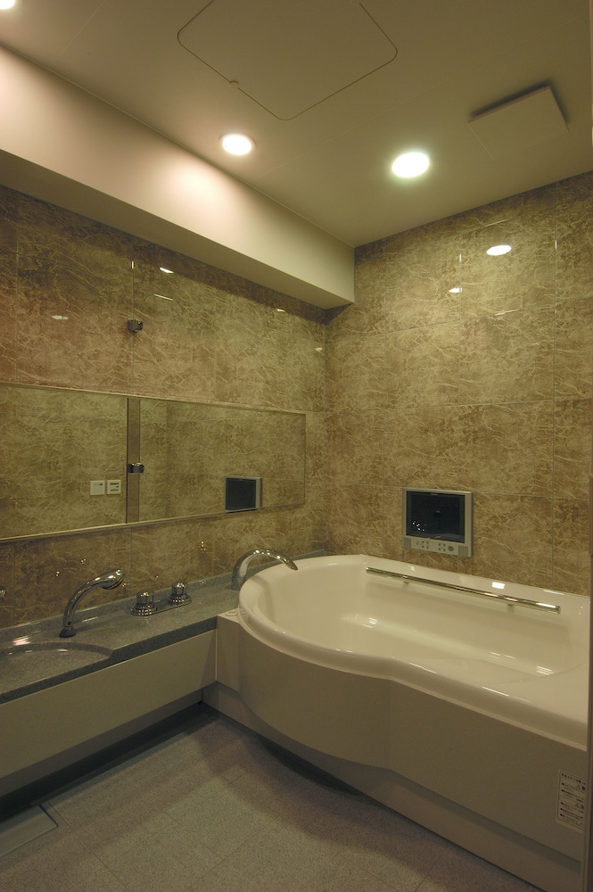 スタンダード ダブルルーム バスルーム3 | ホテル アロマ