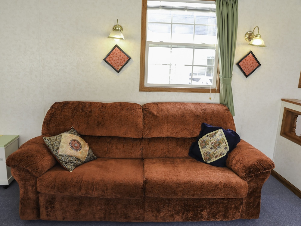 スタンダード コテージ 1 ベッドルーム 禁煙 リビング エリア0 | コテージ スターハウス今帰仁