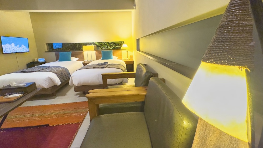 ツインルーム シングルベッド 2 台 バルコニー オーシャンビュー 客室8 | Kouriisland hotel cava