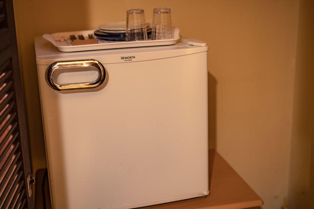 ダブルルーム クイーンベッド 1 台 バルコニー オーシャンビュー 客室2 | Kouriisland hotel cava