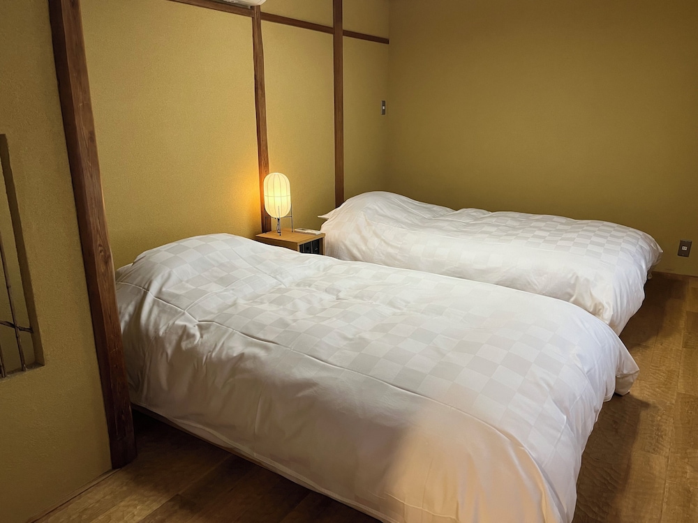 スタンダード ツインルーム 禁煙 客室3 | 茶六別館